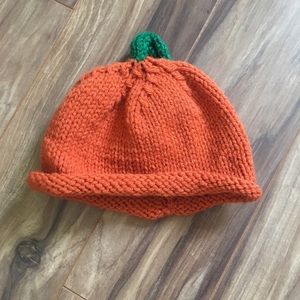 Hand made pumpkin hat 🎃